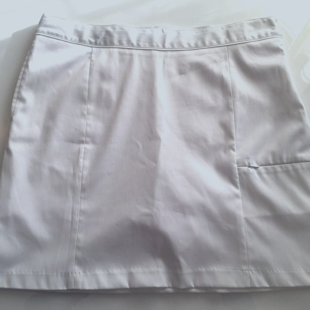White Golf Skirt/Skort by Greg Norman, Size 10 Womens